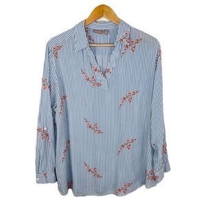 Chico’s blue and white stripe collared pop over top floral detail size xlarge